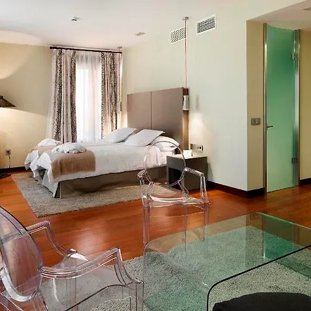 Ar Isabel De Farnesio