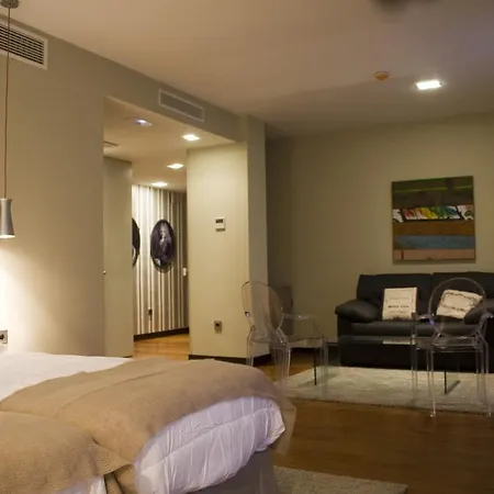 Ar Isabel De Farnesio Hotel