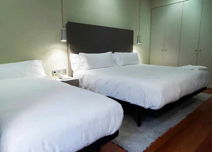 Отель Ar Isabel De Farnesio 4*