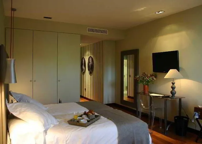 Hotel Ar Isabel De Farnesio 4*