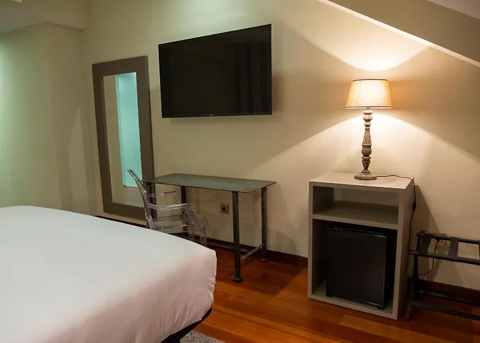 Ar Isabel De Farnesio